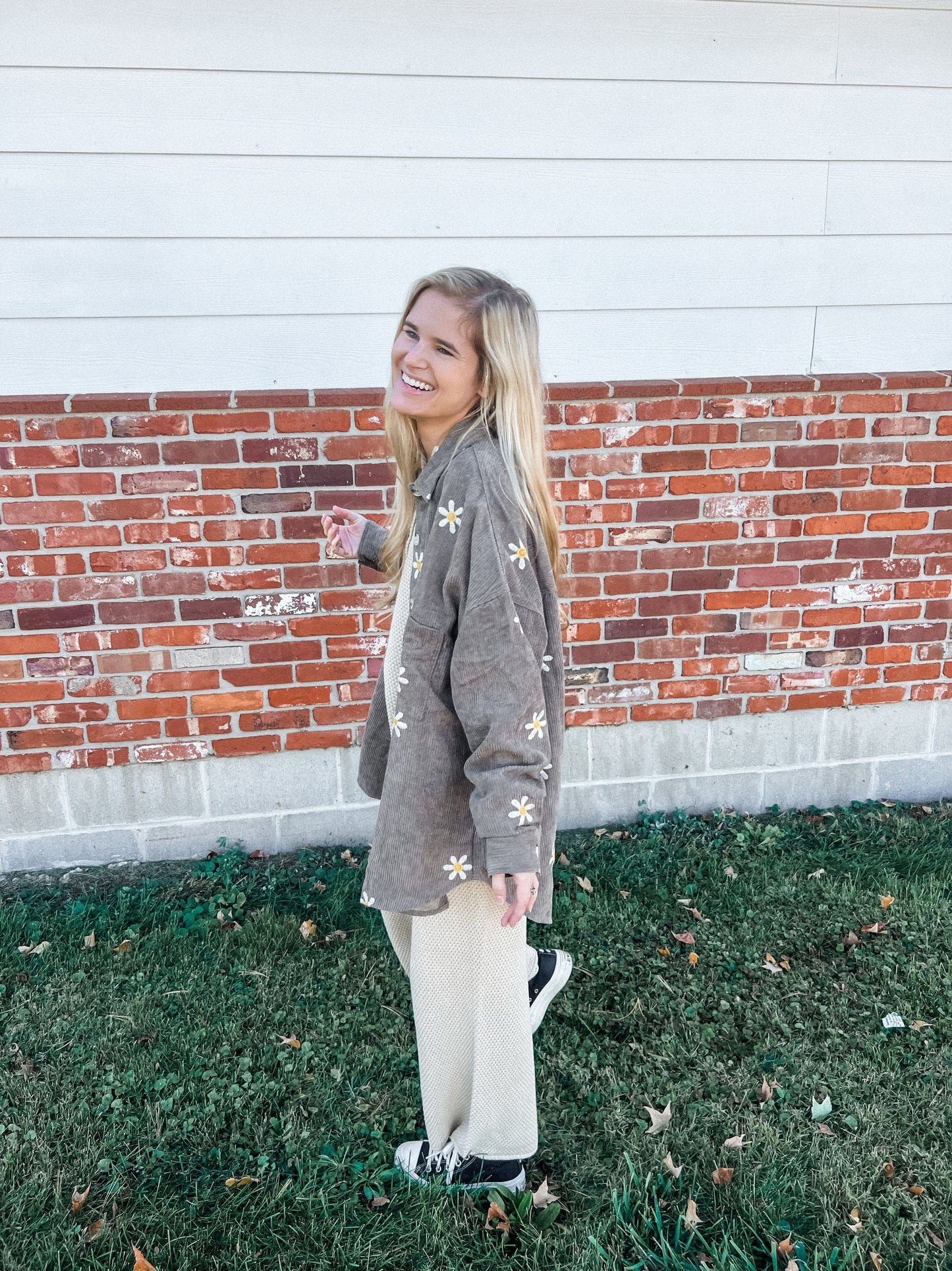 Cafe Daisy Corded Button Front Shirt