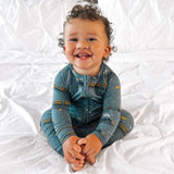 Christmas Trains Small Ribbed Zipper