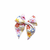 Spring Daisies Bow
