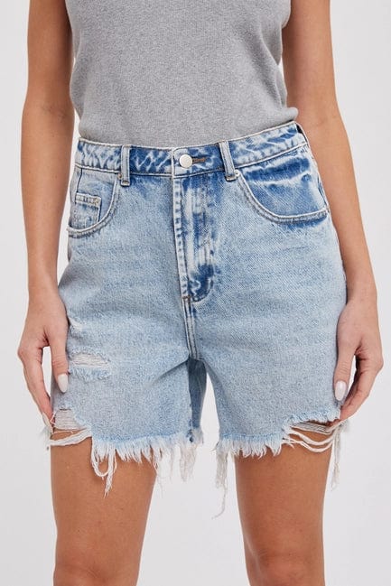 Relaxed Mid-Length Short