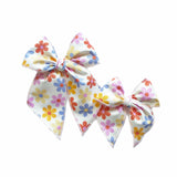 Spring Daisies Bow